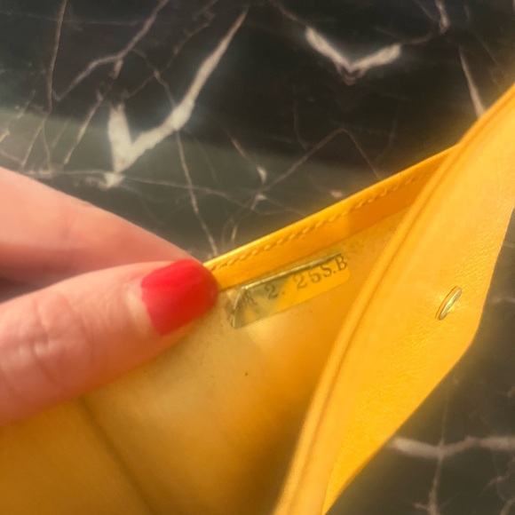$950 CHANEL Yellow Caviar-Leather Wallet, GUC - Picture 12 of 16